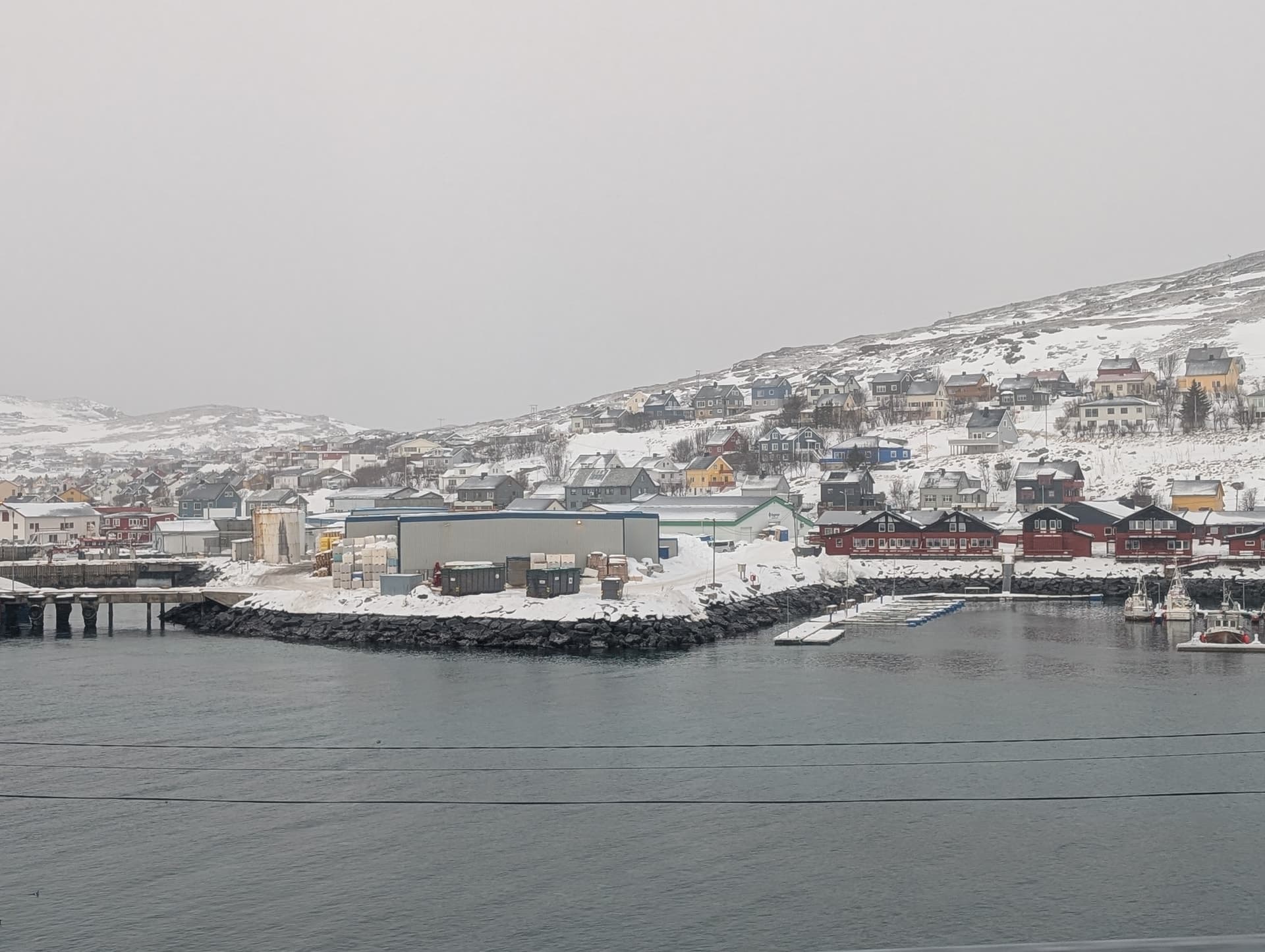 Havøysund: Wenn die Straße aufhört und das Meer anfängt