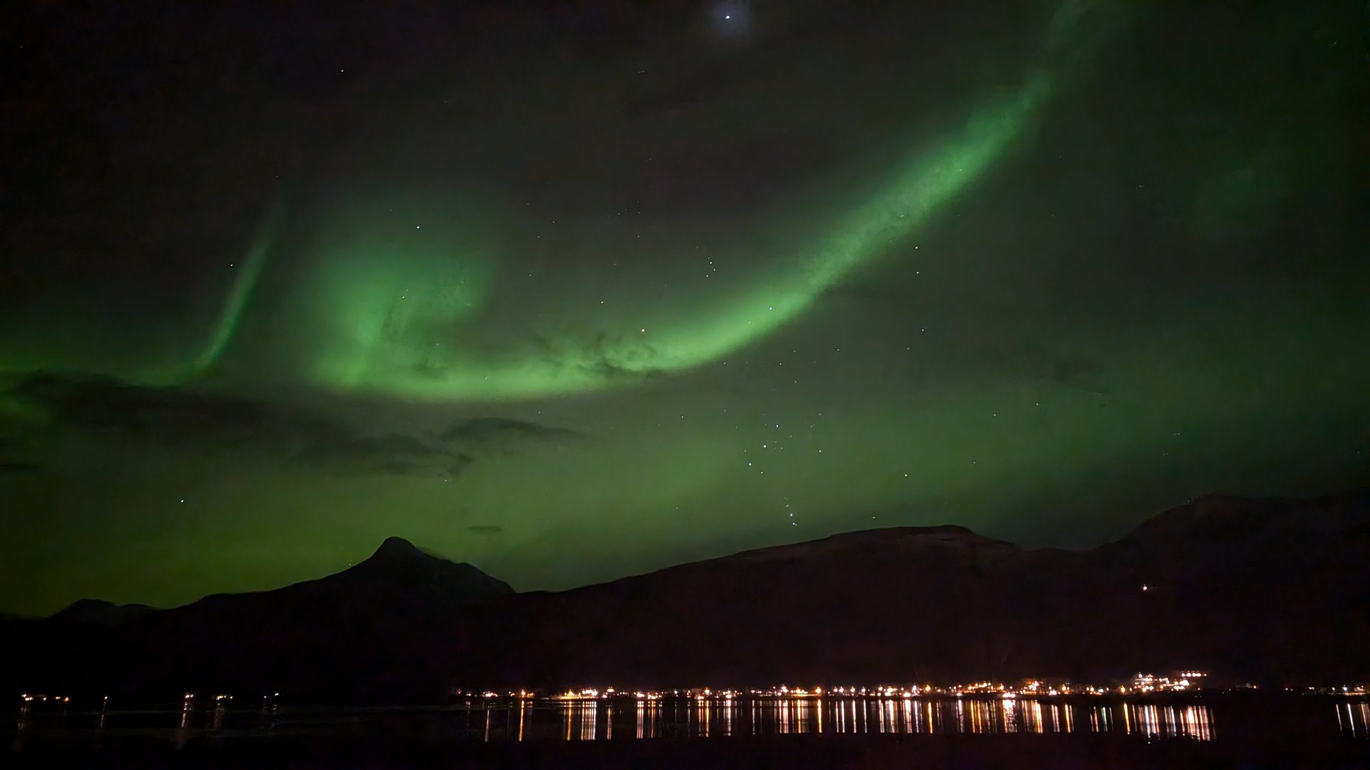 Polarlichter fotografieren - Einstellungen für Kamera und Smartphone — was wirklich funktioniert, wenn es -15 °C hat.